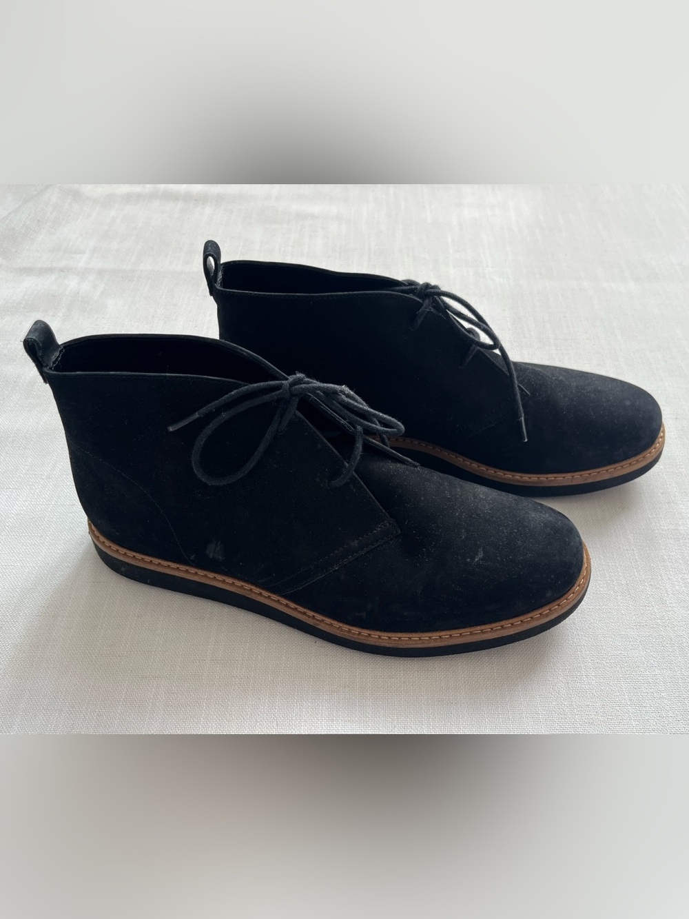 Clarks Artisan Black Suede Chukka Boots with Brown Welt.  Size 8.5.